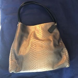 COACH Edie Shoulder bag